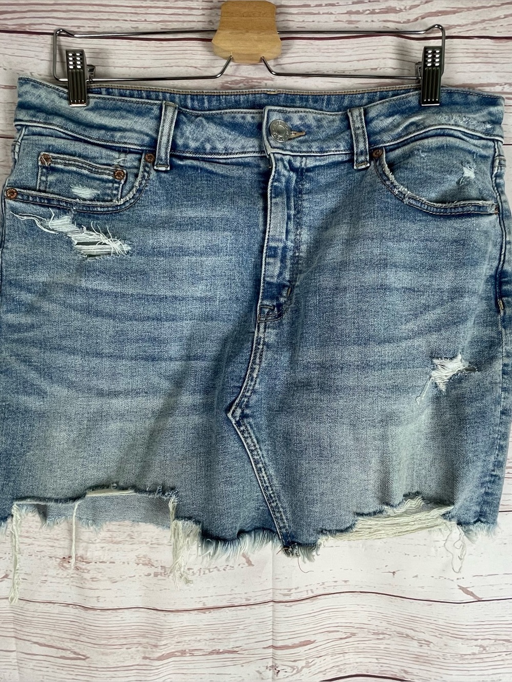 American Eagle Super Stretch Hi-Rise Mini Skirt Size 16 Distressed Festival Boho